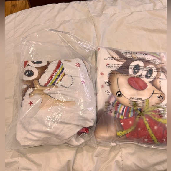 2 sets CHRISTMAS PAJAMAS X 2 - men and woman - Picture 3 of 4